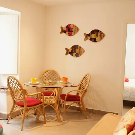 Historical Apartment *